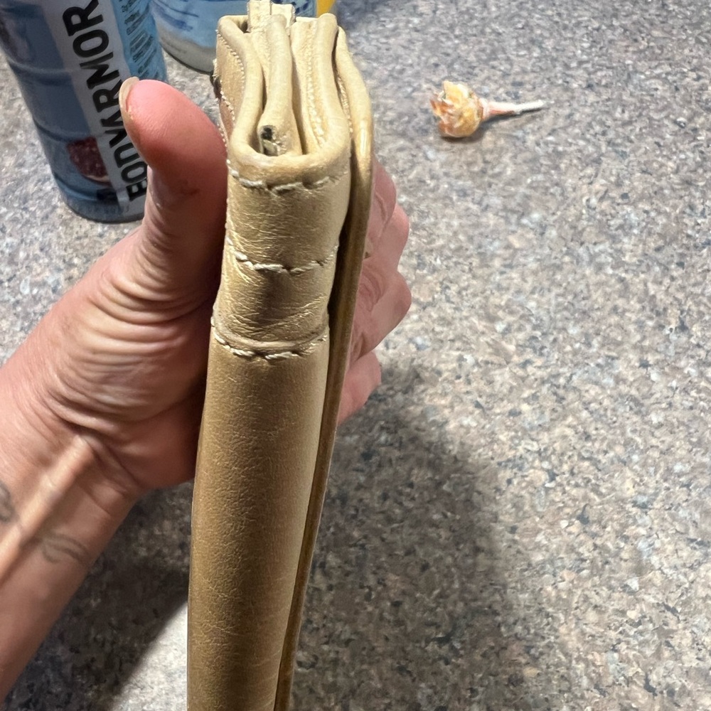 Chloe Metallic Gold Wallet - Picture 6 of 13